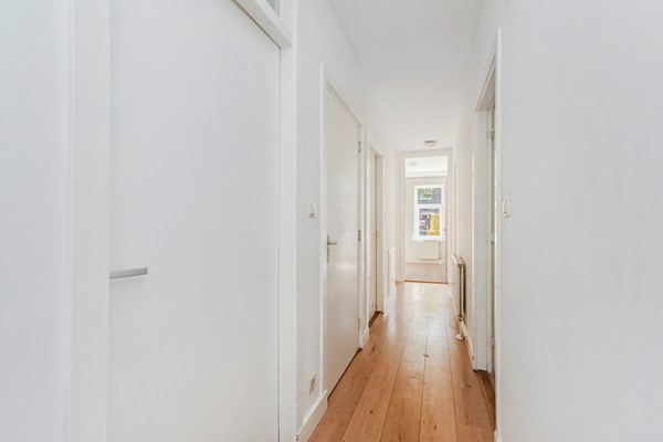 Medium property photo - Van Zeggelenlaan 303, 2524 AK Den Haag